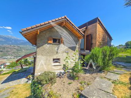 Haus auf 3 613 m2 Grundstück mit hohem Wertsteigerungspotenzial 1/5