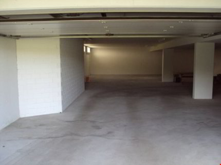 Zu vermieten Parkplatz in ESH 1/1