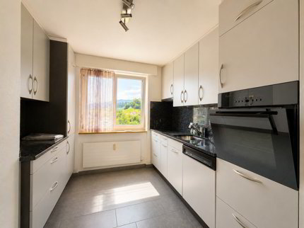 Charmant appartement de 4 pièces avec 2 balcons 1/5
