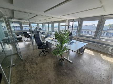undefined 1/5