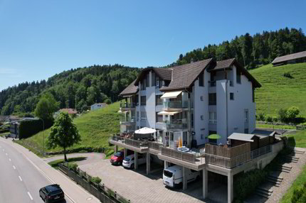 Grosszügiges Wohnen mit Wintergarten, Cheminée und beeindruckender Terrasse 1/5