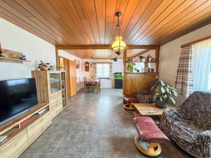 Charmantes 4,5-Zimmer-Einfamilienhaus mit grossem Garten und viel Potenzial 1/5