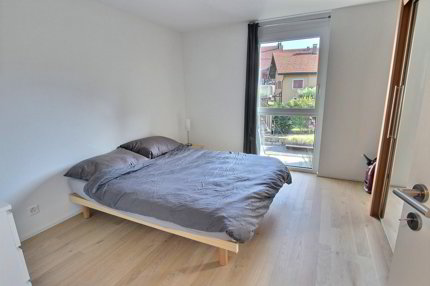 Spacieux et récent appartement de 2,5 pièces 1/5