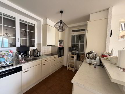 Charming Lakefront House with Fireplace in Céligny 1/3
