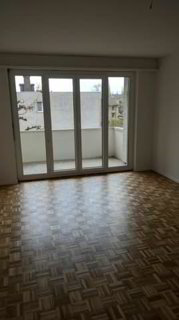 Teilsanierte 3.5-Zimmer-Wohnung mitten in Biel zu vermieten 1/5