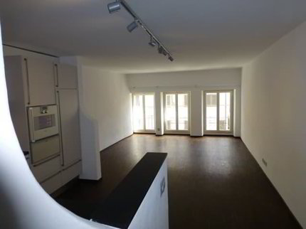 Charmante 2.5-Zimmer-Altbauwohnung in Bieler Altstadt 1/5
