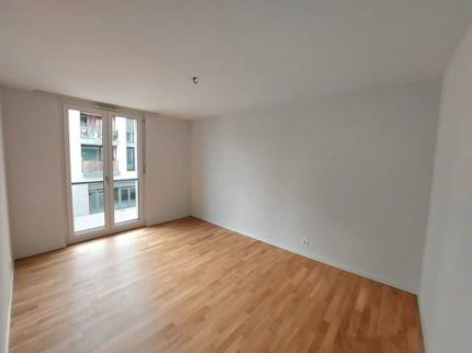 JOLI APPARTEMENT DE 2.5 PIECES AVEC BALCON CENTRE VILLE 1/5