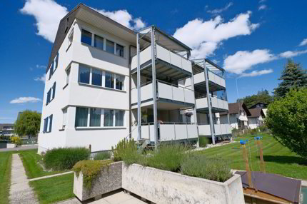 GROSSEN IMMOBILIEN - 3.5-Zimmer-Wohnung mit grossem Balkon und direktem Gartenzugang in Thierachern 1/5
