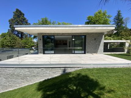 Contemporary terraced villa - lake view a steps away from the beach 1/5