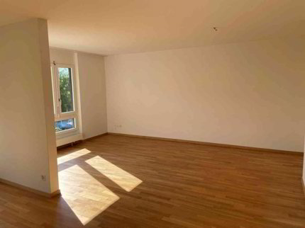 Helle 3.5 Zimmer Wohnung mit Balkon (Nr. 21) 1/5