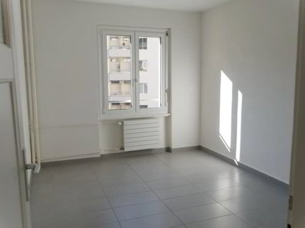 Appartement 2.5 pièces lumineux à louer - Lausanne, av. de la Dôle 1/5