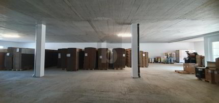 Local commercial de 1 pièce en location à Luzern - 1 020 m² 1/5