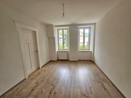 Charmant appartement de 3.5 pièces rénové à Vaulion 1/5