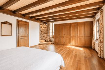 Maison villageoise de caractère aux volumes exceptionnels 1/5