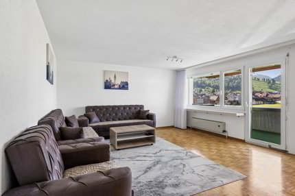 4.5-Zimmer-Etagenwohnung an zentraler und idyllischer Lage 1/5
