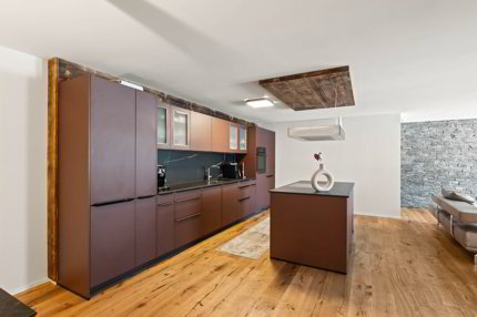Modern umgebaute 4.5-Zimmer-Wohnung mit 135 m² Wohnfläche 1/5