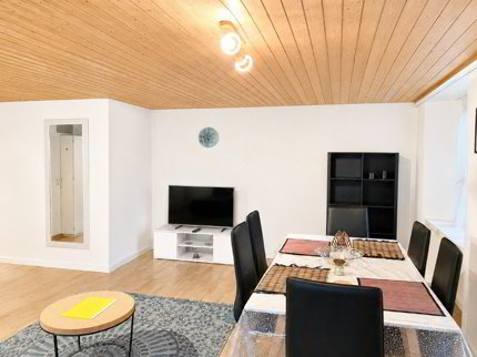 Charming Furnished 2.5-Room Apartment in Langnau am Albis Available from 1st October 2026 1/5