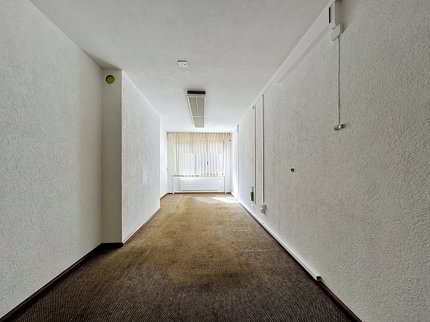 6-Zimmer-Wohnung, die komplett renoviert werden muss 1/5