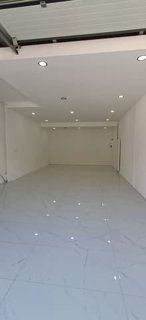 Box de 60 m2 à Crissier 1/5