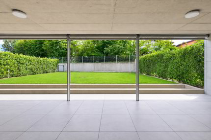 Stilvolle 3.5-Zimmer-Gartenwohnung in zentraler Lage und naturnaher Umgebung 1/5