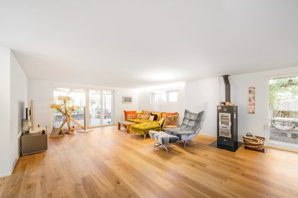 Stilvolles Einfamilienhaus mit Gartenparadies und Nachhaltigkeit 1/5