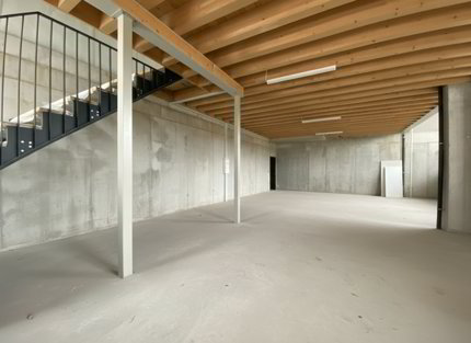 louer - Halle artisanale modulable de 245 m Saint-Aubin (FR) 1/5