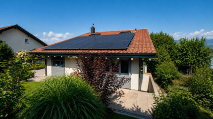 Wunderschöne 5,5-Zimmer-Einfamilienvilla in Yvonand mit Swimmingpool und großem Garten 1/5