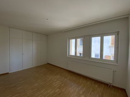 Appartement de 4 pièces au 2ème étage 1/5