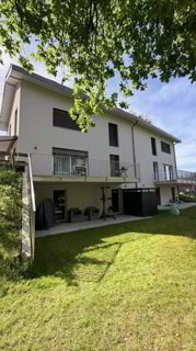 Villa mitoyenne moderne 5.5 pièces (2025), jardin privatif, vue... 1/5