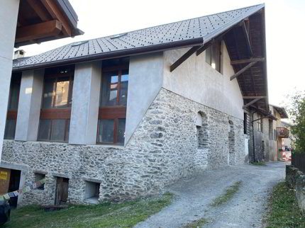 Maison villageoise 7.5 pièces à Saint-Pierre-de-Clages de 237 m2 1/5