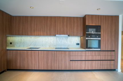 Superb contemporary penthouse with two terraces and city views 1/5
