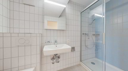 Sonnig, zentral und frisch renoviert - Willkommen im Konkordiahof 1/5