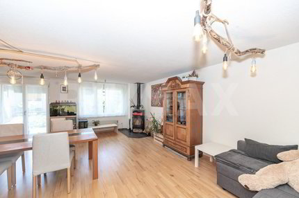 praktische 4½-Zimmer-Maisonette-Dachwohnung 1/5