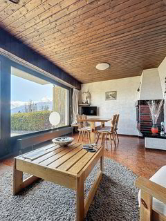 Appartement dans un chalet divisé en 2 à Mollens 1/5
