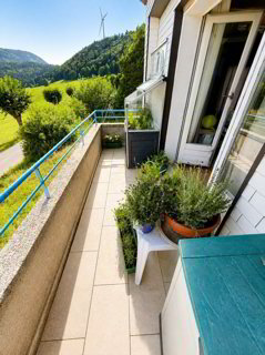 Helles Einfamilienhaus mit freiem Blick und schönem Potenzial 1/5