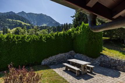 Vivre au rythme de la nature : chalet de 4œ pièces au calme et avec 1/5