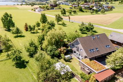Exklusiver Wohntraum mit parkähnlichem Garten 1/5