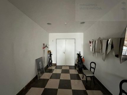 Appartement de 5.5 pièces en location à Chiasso - 180 m² 1/5