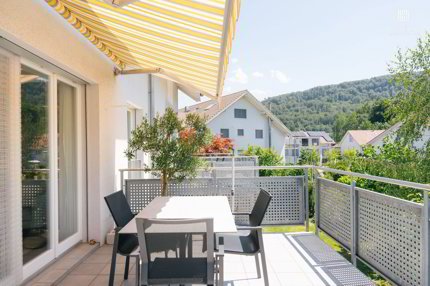 4½-Zimmer-Maisonette-Wohnung auf 3 Etagen zwischen See und Berge 1/5