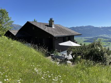 Ferienhaus mit traumhafter Zürichsee- und Alpensicht - 894 m² Grundstück 1/5
