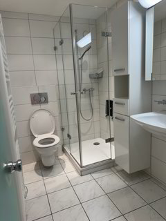 Ihr neues Zuhause mit guter ÖV-Verbindung 1/3