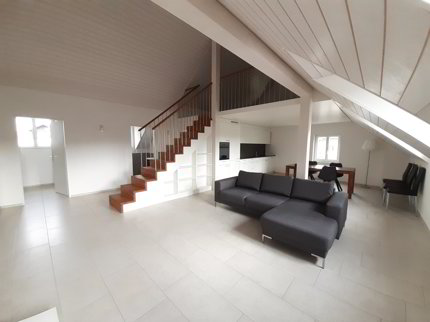 2 1/2 Zimmer-Dachwohnung mit Galerie 1/5