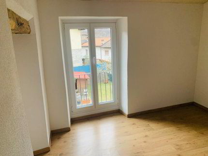 3 locali ristrutturati con vista a Sonvico 1/5