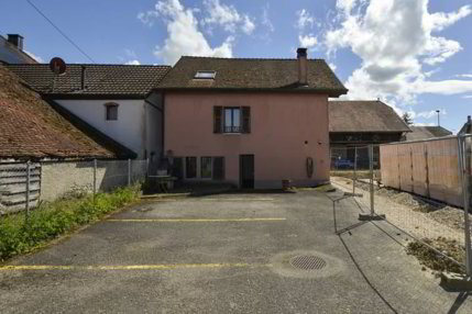 Petit immeuble locatif avec affectation mixte au centre de Payerne 1/5