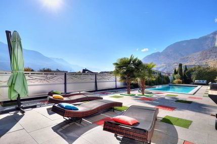Prestigieuse villa individuelle de 6.5 pièces avec piscine et ascenseur 1/5