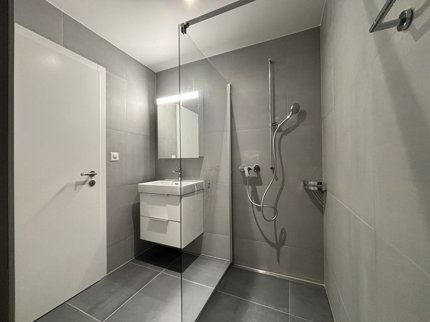 2190 - Studio neuf au rez-de-chaussée 1/5