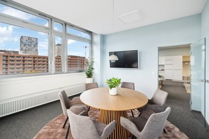 Attraktive Büro- und Gewerbeflächen an bester Lage von Regensdorf 1/5