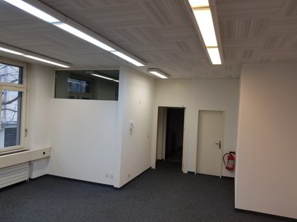 Praktisches Büro mit WC und Kühlschrank direkt am Bahnhof 1/5