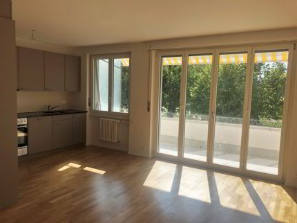 Sanierte Wohnung mit Balkon und Blick ins Grüne 1/5