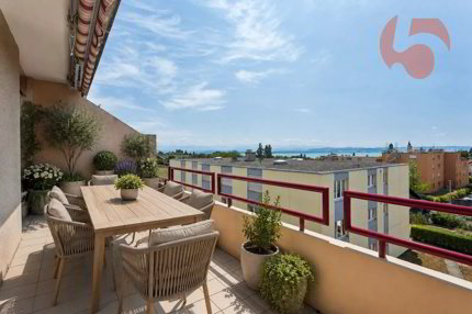 Bel appartement traversant de 4,5 pièces 1/5